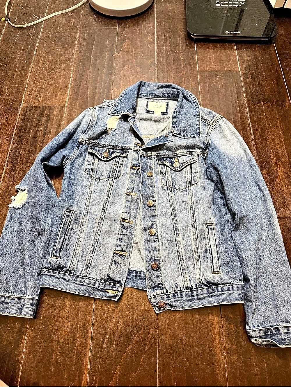 Forever 21 Distressed Denim Trucker Jacket Blue Medium
